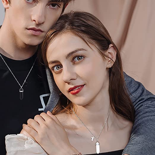 EL REGALO 2Pcs Crystal Mutual Attraction Magnets Couple Matching Pendant Necklace- Magnetic Love Heart Natural Stone Necklace Set for Couples/Besties/Best Friends- Valentines Day/ Friendship Day Gift