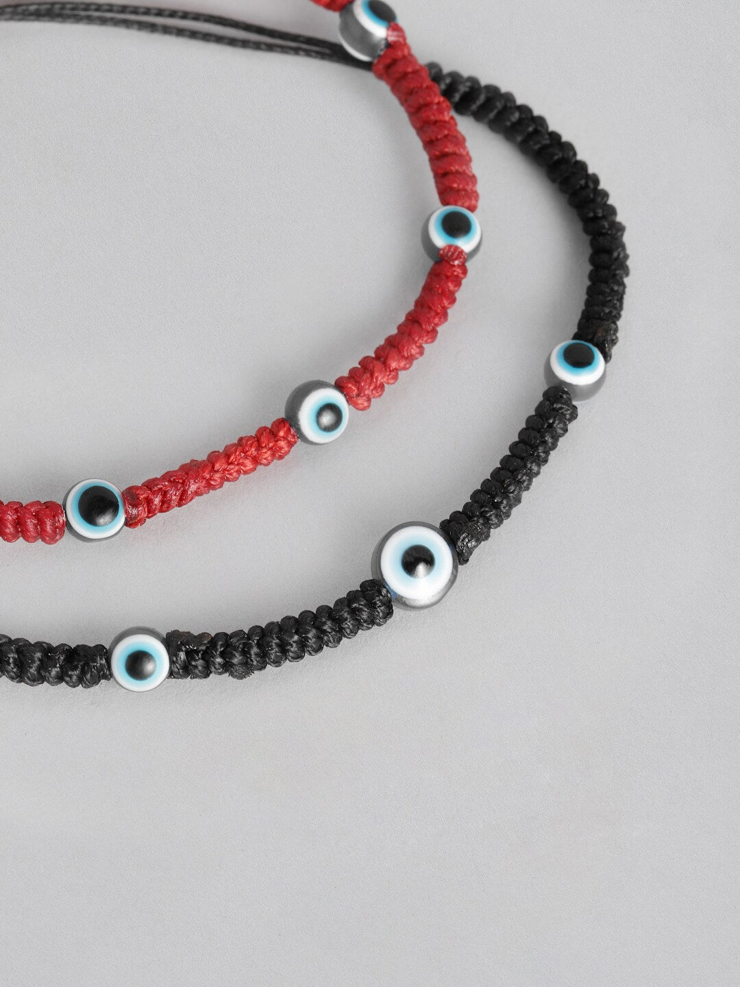 EL REGALO Unisex Pack of 2 Black & Red Charm Bracelet - for Adults-Unisex
Style ID: 16310084