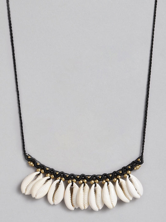 EL REGALO Black & Beige Big Cawrie Bohemian Necklace - for Women and Girls
Style ID: 16216034