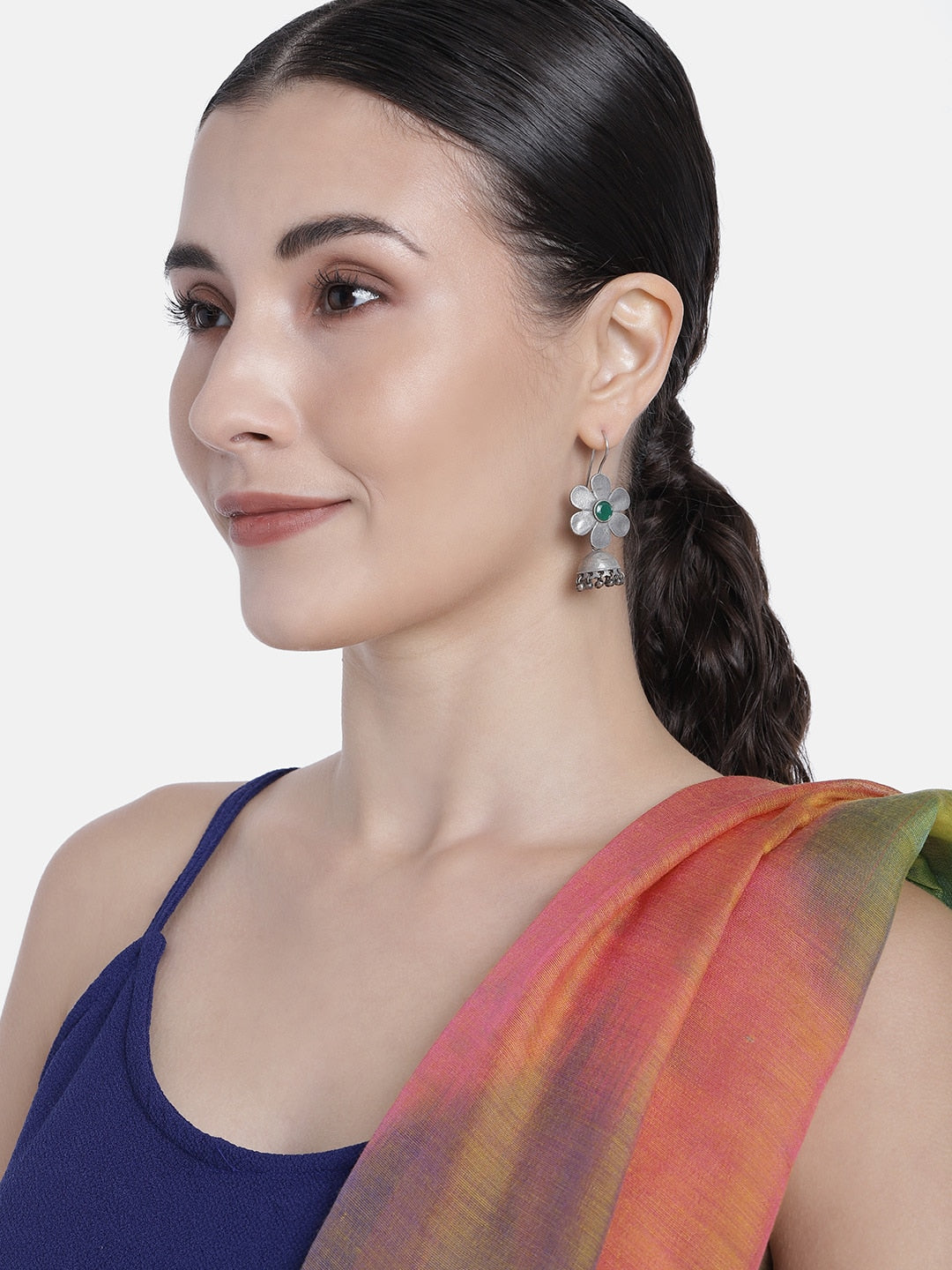 EL REGALO Green & Oxidised Silver-Toned Floral Shaped Stone Studded Jhumkas - for Women and Girls
Style ID: 16193850