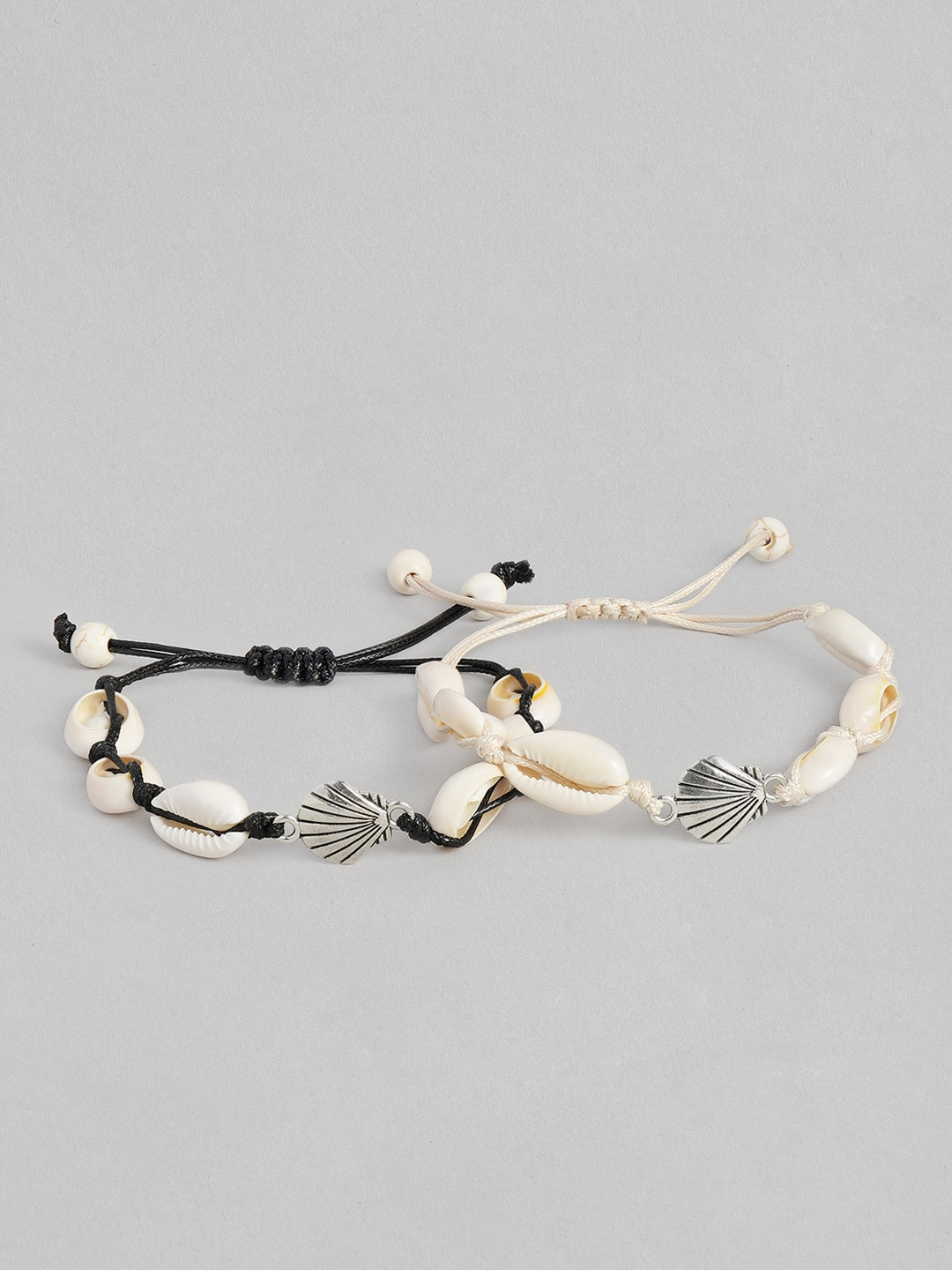 EL REGALO Unisex Pack of 2 White & Black Charm Bracelet - for Adults-Unisex
Style ID: 16310090