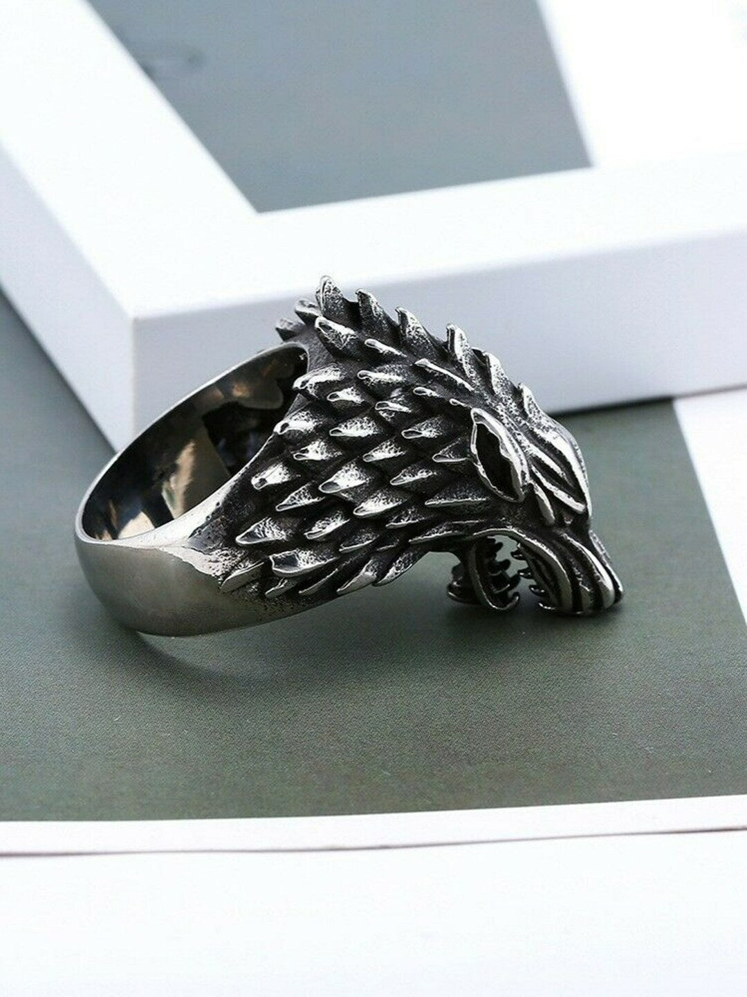 EL REGALO Men Silver-Plated Oxidised Game Of Thrones Finger Ring - for Men
Style ID: 16991104